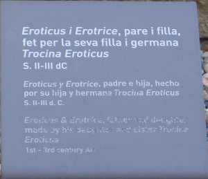 Placa reproduïnt una inscripció.