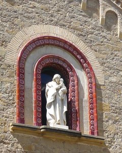 Imatge de Sant Josep a la façana del molí.