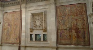Tapissos dels Consellers a l'escala d'Honor.