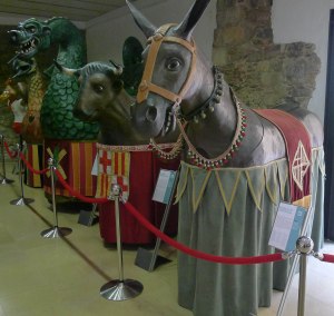 La mulassa, el Bou i el Drac.