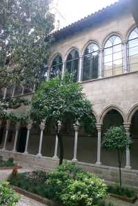 Interior del calustre i sobreclaustre.