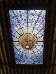 Lluerna sobre la platea.