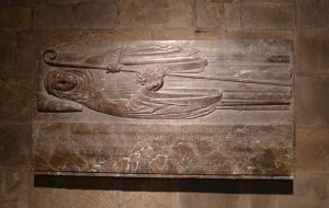 Làpida en record de l'abadessa Emma.