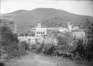 Can+Gresa+i+esgl%C3%A9sia++St.+Gen%C3%ADs+Agudells%2C+%2Cc.1900.+AFB.+J