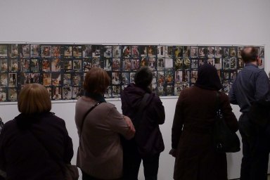 Visitans a l'exposició. Foto JAF.