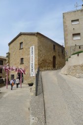 Antic hospital i actual seu del Centre Picasso.