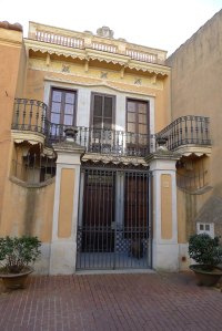 Casa Vicenç Ferrer Bataller.