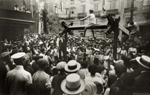 Cuvanya a la plaça Nova 1913-1920. Foto: Brangulí-ANC.