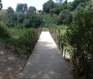 Passera mirador sobre el pantà.