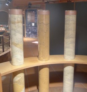 Mostra de les terres de Quart: blanca, vermella i Gurnau.