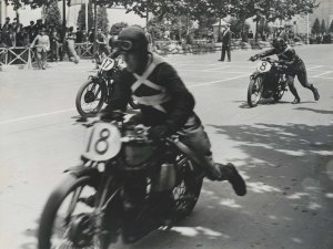 EI Gran Premi de Motociclisme a Montjuïc, 1933. AFB. Pérez de Rozas.