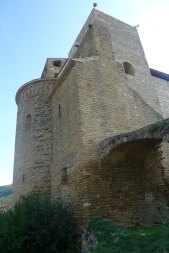 Capçaledra de Sant Pere des d'un lateral.
