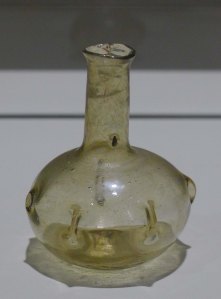 Ungüentari de vidre de l'època andalusí.