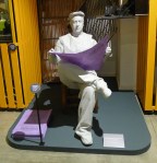 Obrer llegint el diari anarquista "La labor corchera".