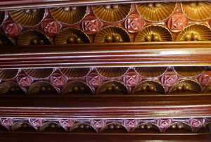 Cassetonat al sostre del rebedor.