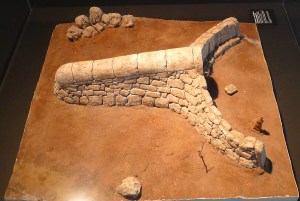 Maqueta d'una tomba de gegants. JAF.