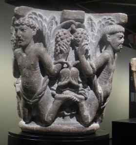 Capitell dels atlants. Mozac. Alvèrnia