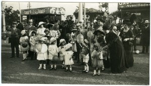 Cambra de Viatjants al Turó Park. 1913. Foto: Ballell. AFB.