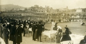 Festa de tennis d'anglesos al Turó Park. 1914. Foto: Sagarra. AFB.