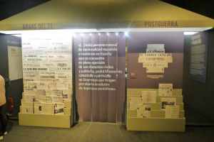 Comparació de les capçaleres de diari abans i després de la guerra.
