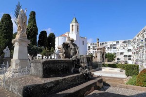 Panteó d’Antoni Robert Camps. Sitges. Foto: Joan Valls Bassa